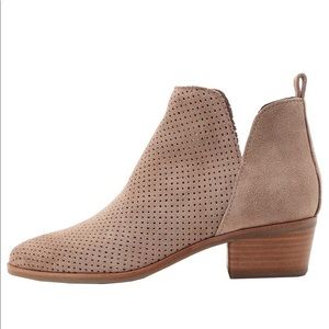 Dolce Vita booties